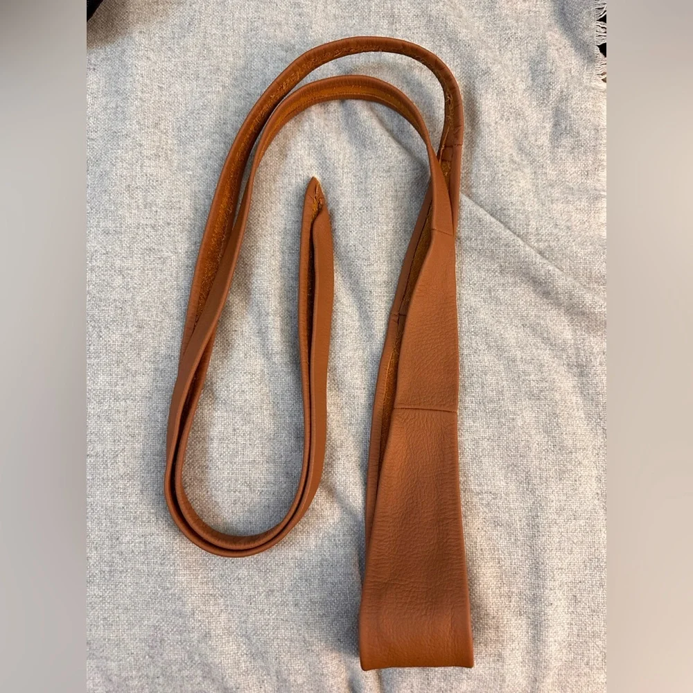 Ada wrap belt in tan/cognac. O/S